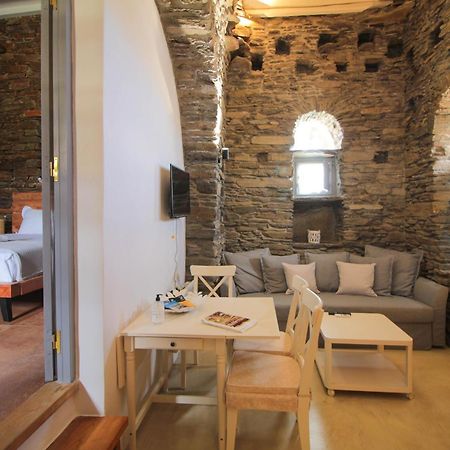 Tinos Pigeon House By Tinoshost Tzados Quarto foto